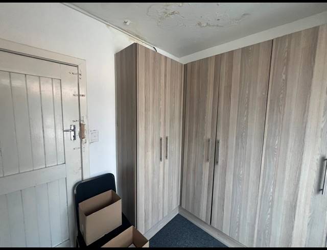 600M² OFFICE FOR SALE IN THREE RIVERS PROPER
